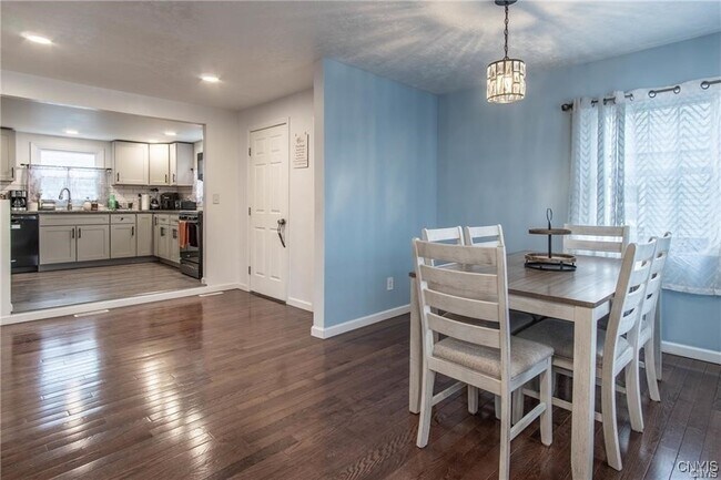 Foto del edificio - 215 Francis St