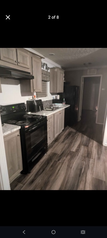 Photo - 1659 Daffodil Ave House