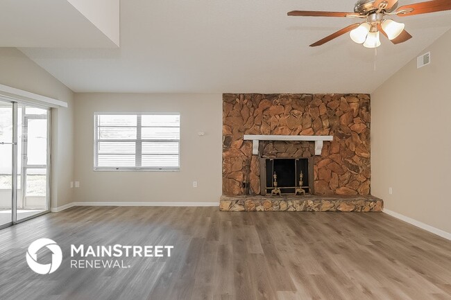 Foto del edificio - 4414 Tall Oak Ln