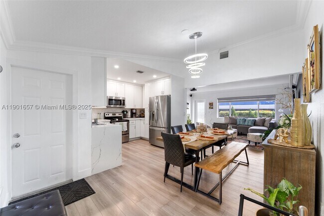 Foto del edificio - 820 SW 17th Ave