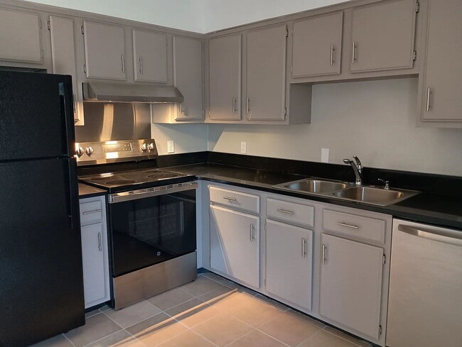 Photo - "Charming and Newly Updated 2-Bed Duplex R... Apartment