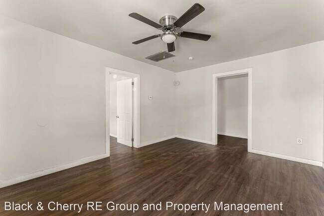 Building Photo - 3 br, 1 bath House - 415 N 9th Street