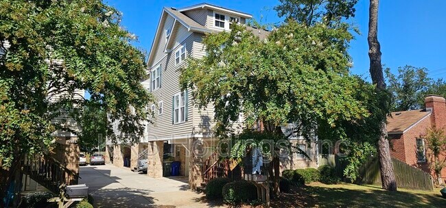 Foto del edificio - 9575 8th Bay St