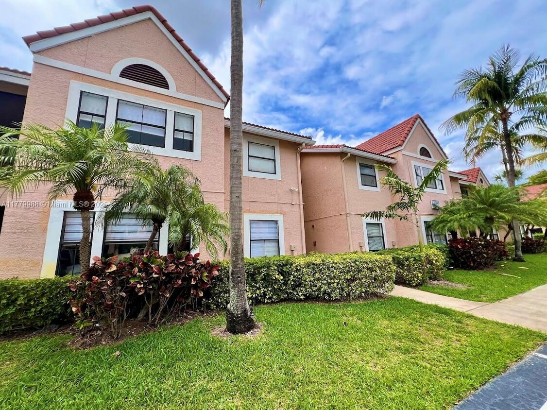 Primary Photo - 10440 SW 156th Ct