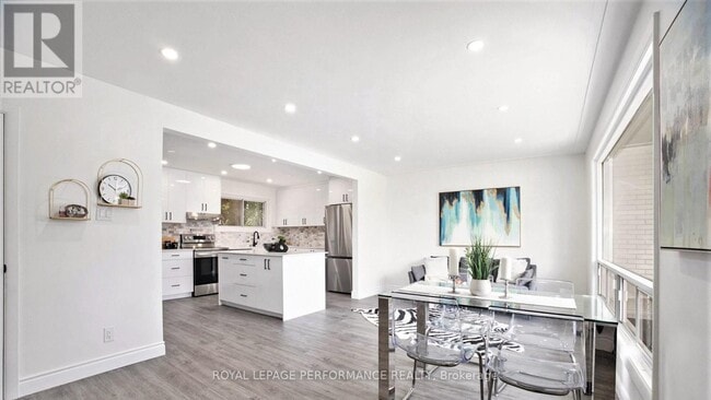 Building Photo - 33 Majestic Dr