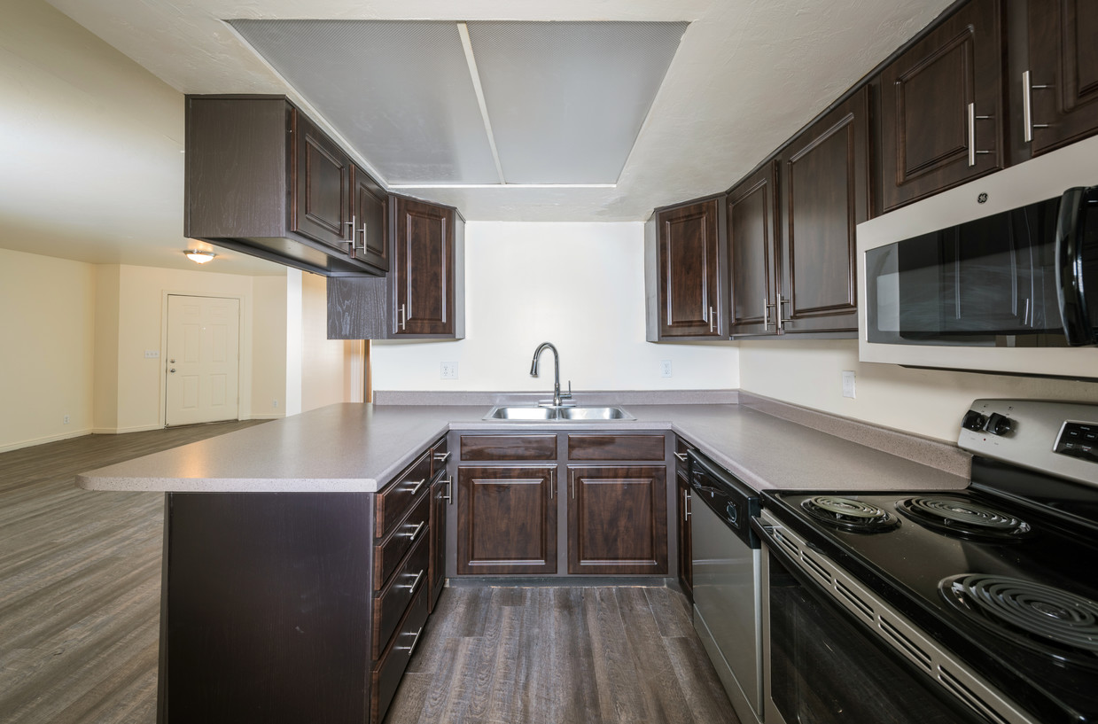 Interior TownHome Kitchen - Triton Heights