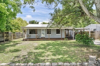 Building Photo - 1292 SW 25th Ave