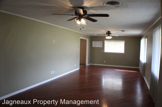 Foto del edificio - 3 br, 2 bath House - 4929 Weaver Rd
