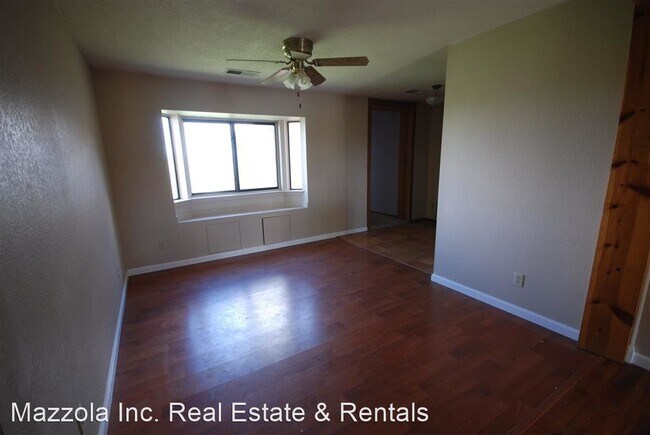 Building Photo - 4 br, 2.5 bath House - 18 David Dr