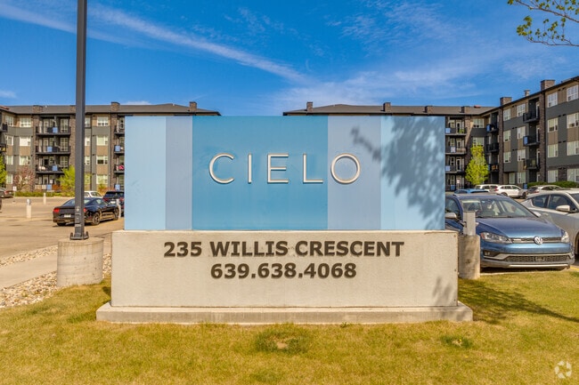 Building Photo - Cielo