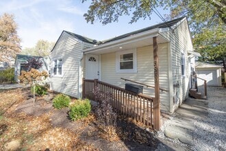 Building Photo - 5859 Porter Rd