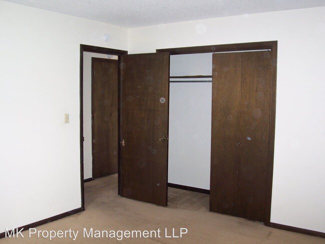 Building Photo - 2115 Casement Rd