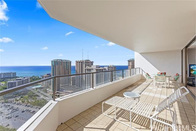 Building Photo - 1910 Ala Moana Blvd