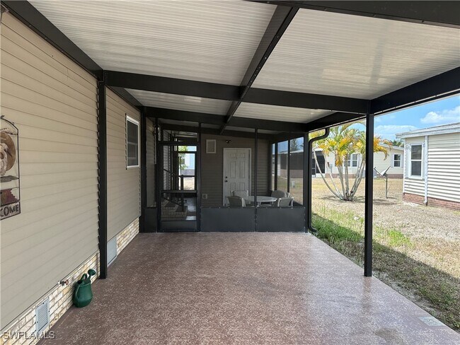Foto del edificio - 26416 East Dr