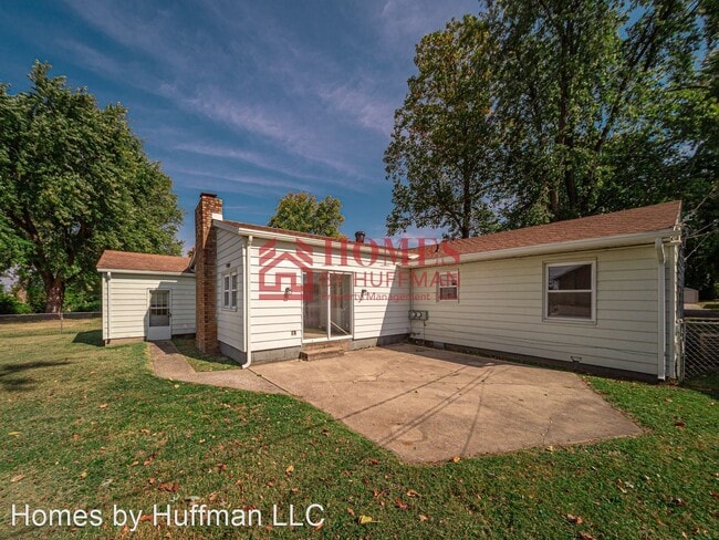 Building Photo - 3 br, 1.5 bath House - 3875 Clover Drive