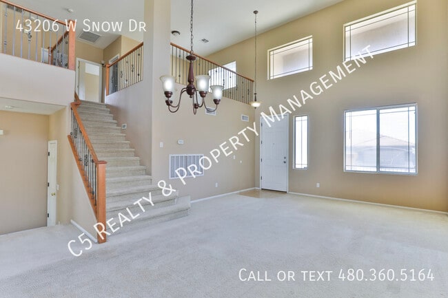 Foto del edificio - 43206 W Snow Dr