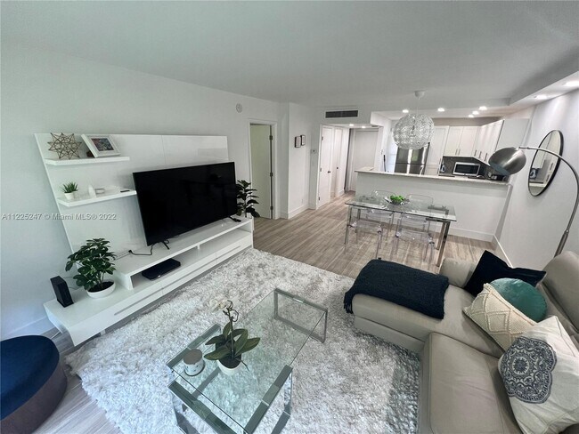 Foto del edificio - 3101 N Country Club Dr