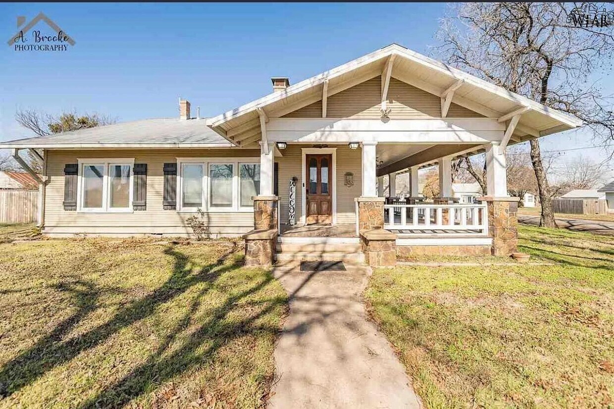 Foto principal - 616 E Gilbert St