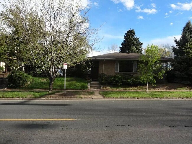 Building Photo - 4340 W 32nd Ave