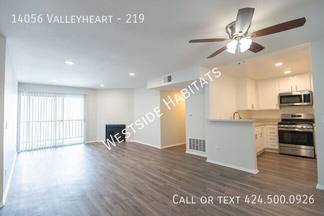Foto del edificio - 14056 Valleyheart - Gorgeous, fully renova...