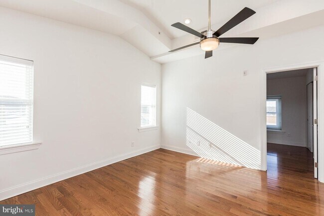 Building Photo - 4215 Manayunk Ave