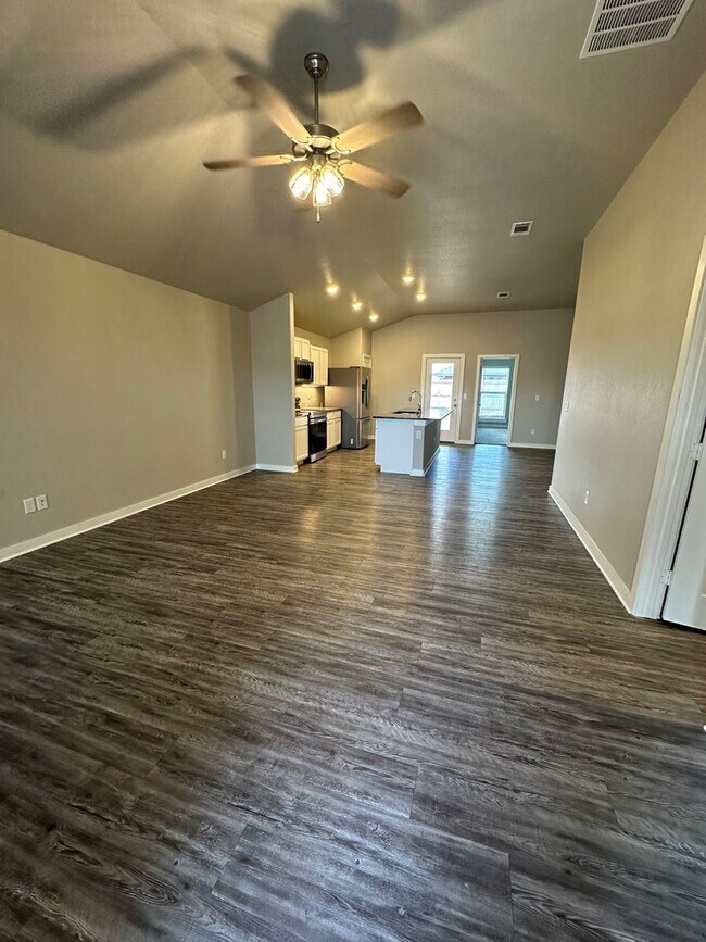 Foto del edificio - 1313 Red Cliff Ave