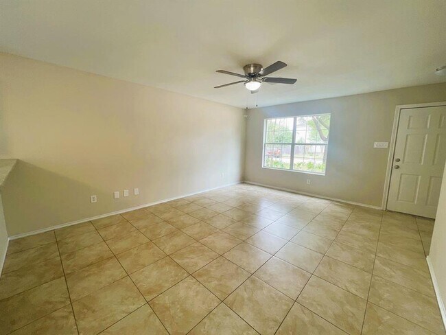Foto del edificio - 436 Mystic Glen Loop