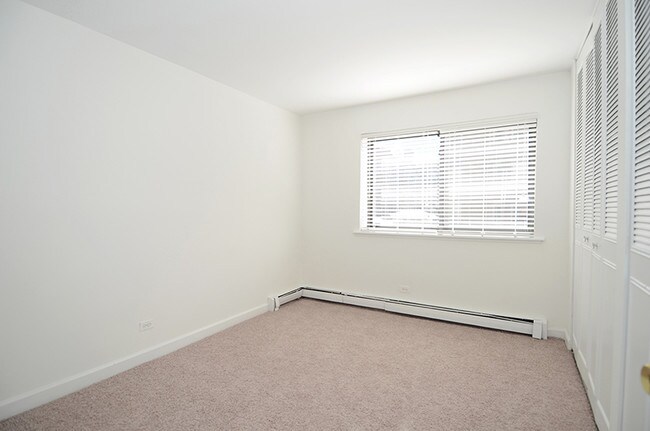 Foto del edificio - 536 W Addison St