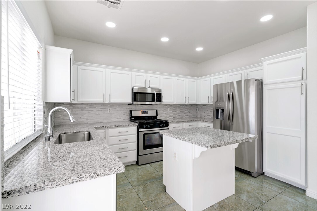 Foto principal - 7401 Hawk Shadow Ave.
