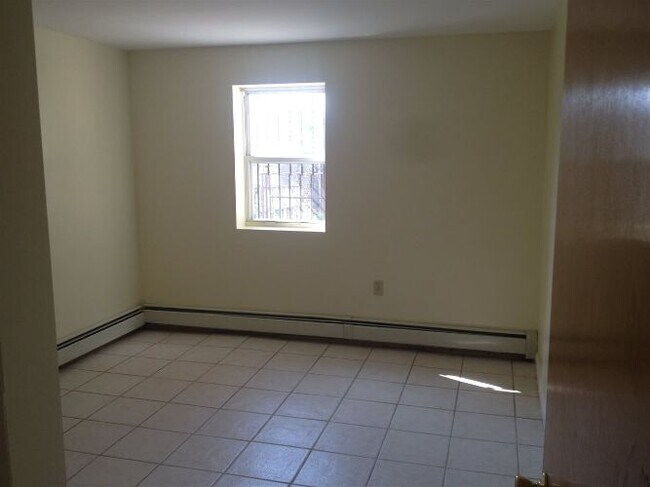 Foto del edificio - 6823 Adams St