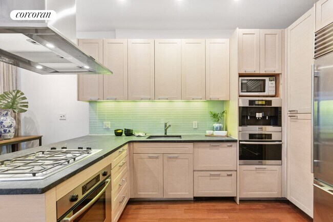Foto del edificio - 345 E 50th St