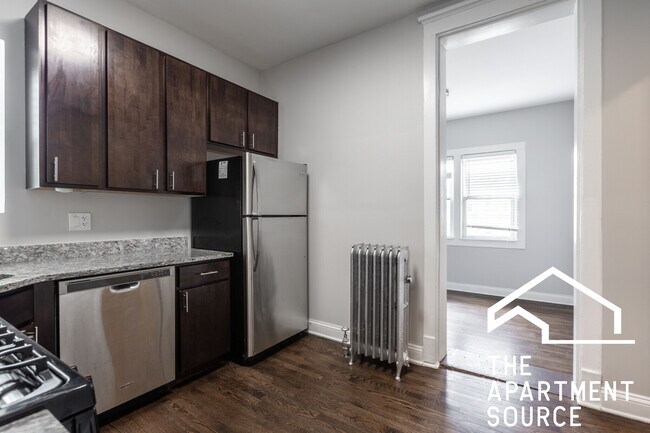 Foto del edificio - 1435 W Carmen Ave