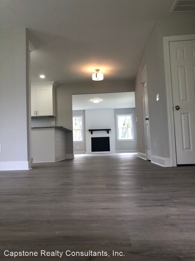 Building Photo - 3 br, 2 bath House - 5750 Harpers Ferry Rd.