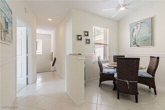 Building Photo - 260 Robin Hood Cir