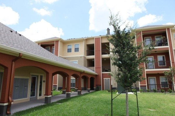 Foto del edificio - 2200 Beaumont Ave