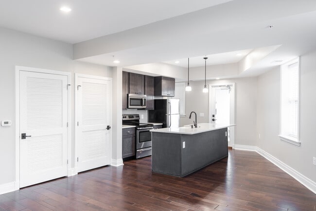 Building Photo - Truxton