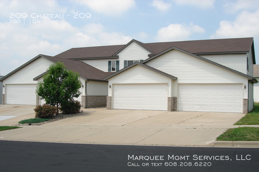 Primary Photo - Cottage Grove! First Floor! 2 Car Garage!