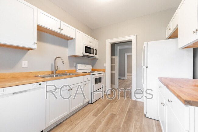 Foto del edificio - 1115 N Oxford St