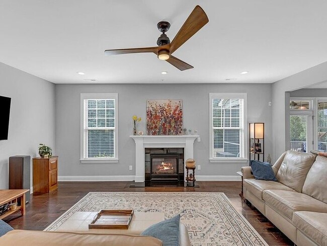 Building Photo - Build Equity While Leasing - Lease and Own...