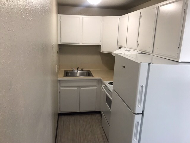 Kitchen - 5035 15th Ave NE