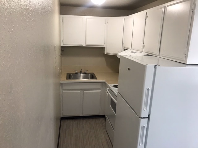 Kitchen - 5035 15th Ave NE