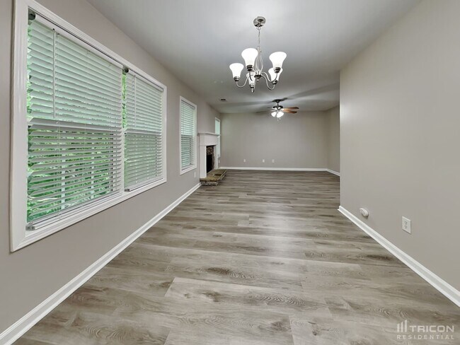 Building Photo - 329 Greystone Cir