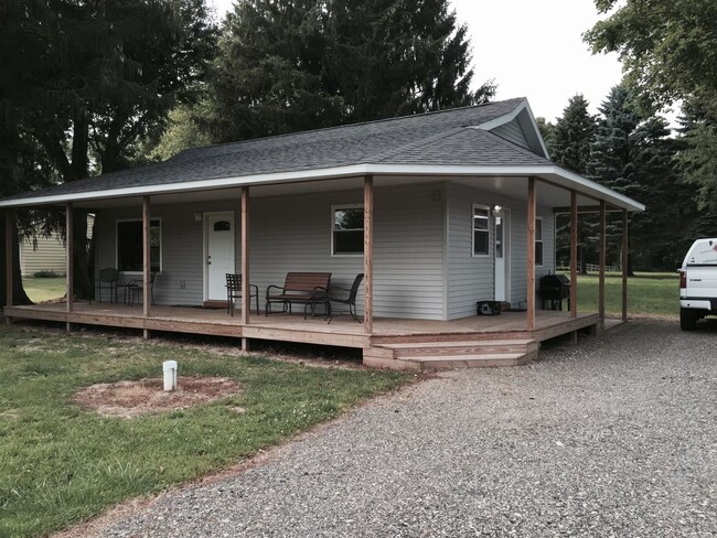 Building Photo - Private Country Oasis Minutes from Southbe...