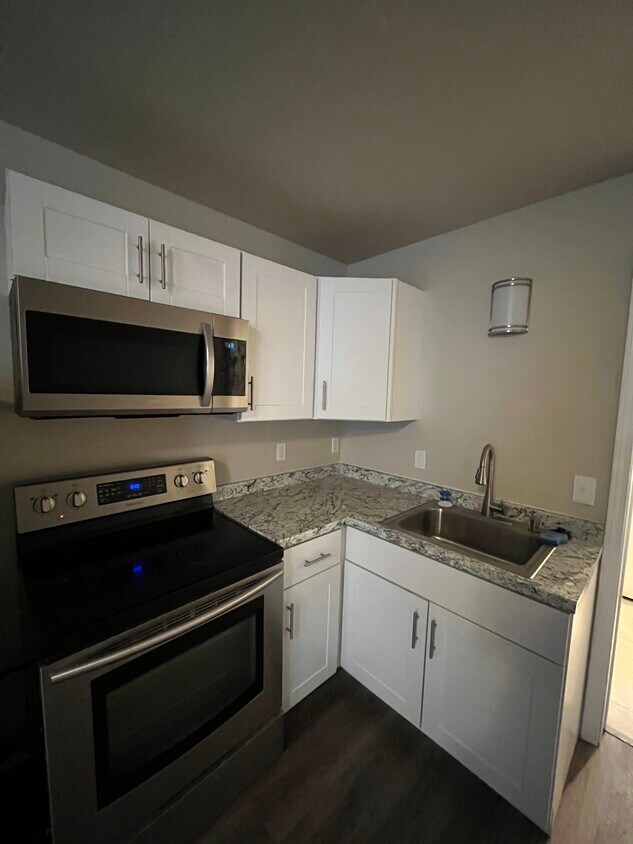 Kitchen - 608 West St