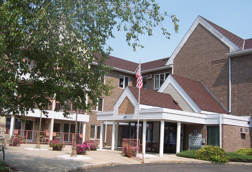 Primary Photo - Heritage House