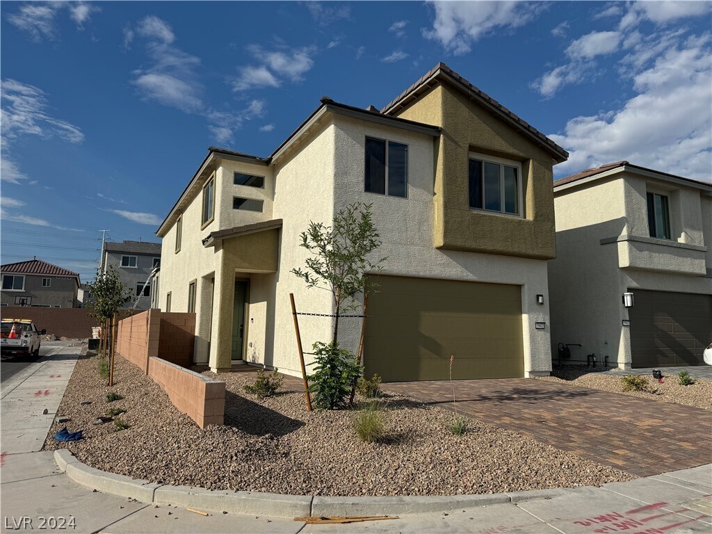 Primary Photo - 5907 W Frias Ave
