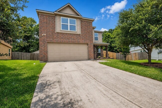 Foto del edificio - 16718 Warbler Dr