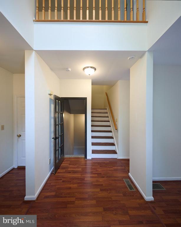 Building Photo - 929 Shenkle Dr