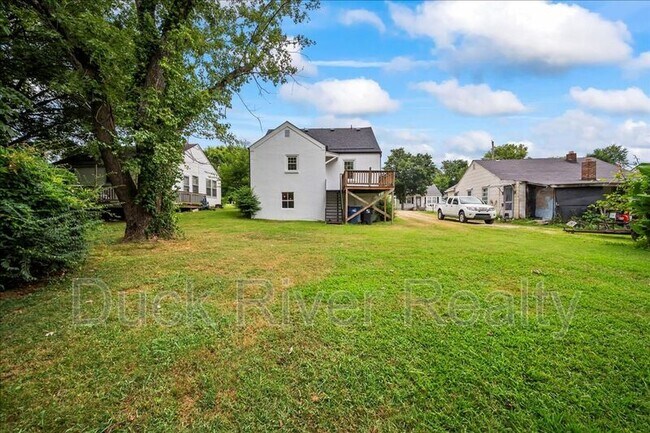 Foto del edificio - 2135 Thomas Ave