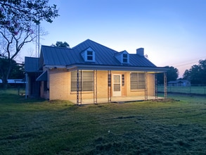 Building Photo - 14975 FM14